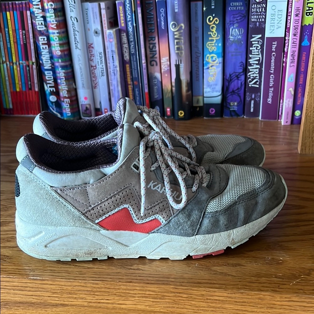 Sneakers - Picture 3 of 6